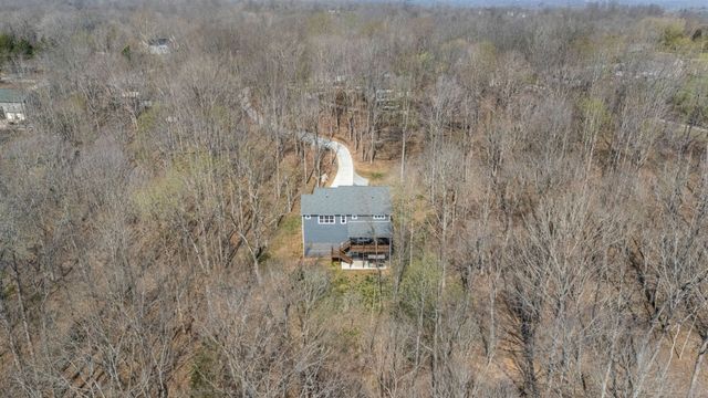 2093 Ferry Rd, Clarksville, TN 37040