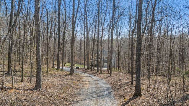 2093 Ferry Rd, Clarksville, TN 37040