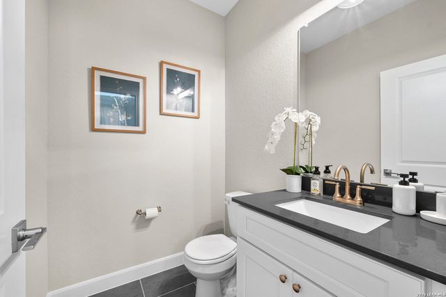 8903 SUMMERWOOD BND, San Antonio, TX 78254