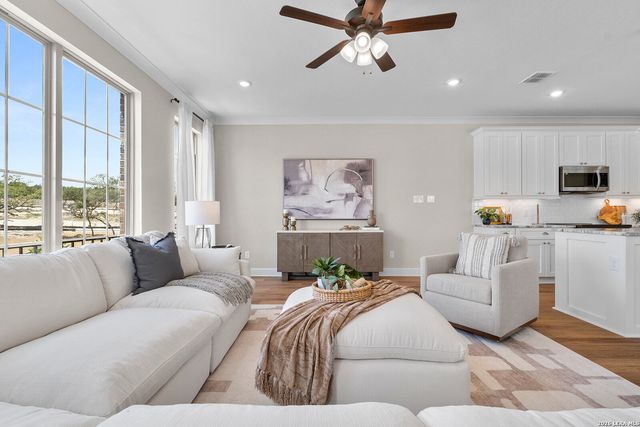 8903 SUMMERWOOD BND, San Antonio, TX 78254