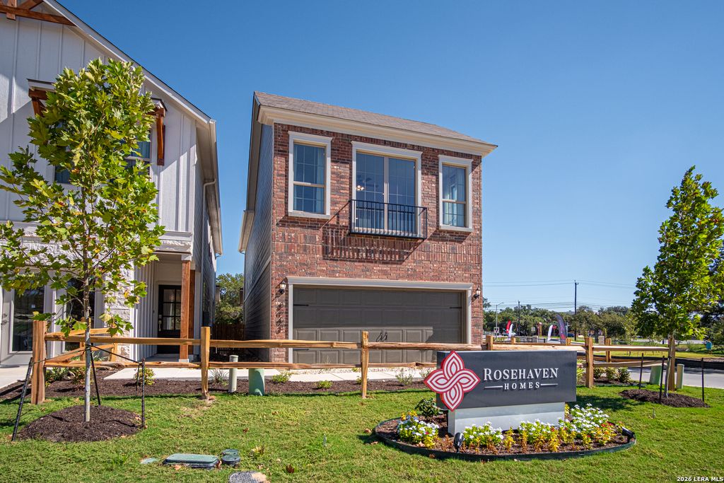 8903 SUMMERWOOD BND, San Antonio, TX 78254