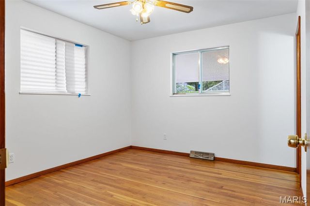 6138 Emerald Avenue, Ferguson, MO 63135