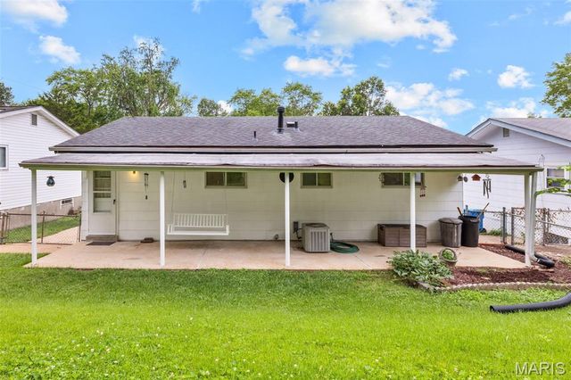 6138 Emerald Avenue, Ferguson, MO 63135