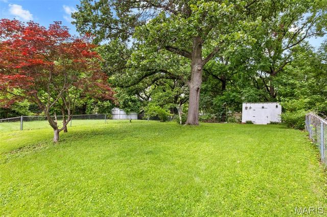 6138 Emerald Avenue, Ferguson, MO 63135