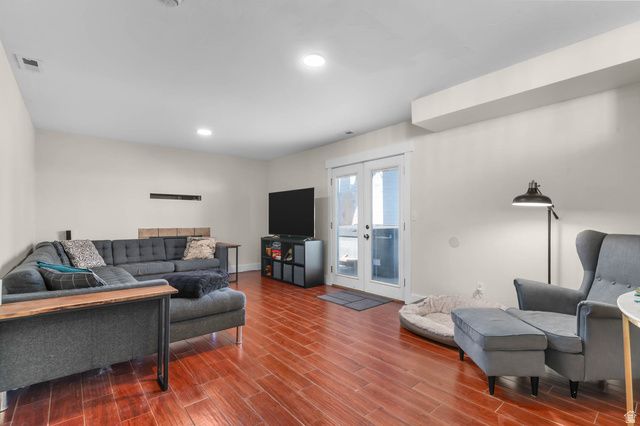 7432 S PAISLEY WAY, West Jordan, UT 84084