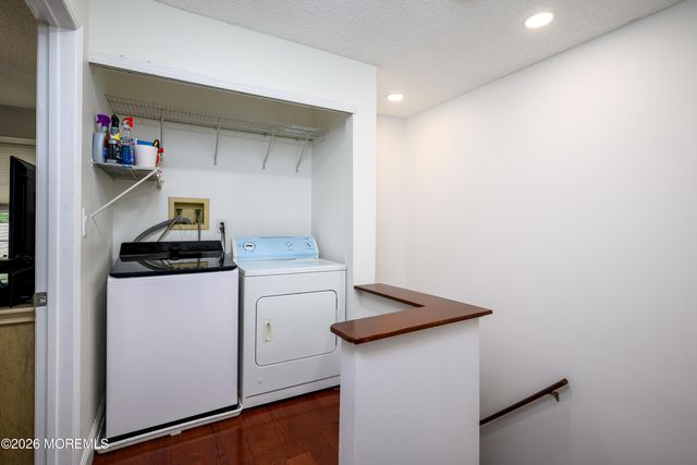 136 Woodmere Drive 406, Parlin, NJ 08859