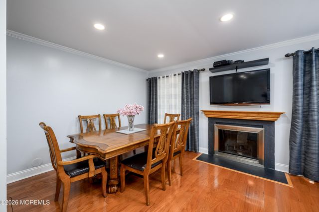136 Woodmere Drive 406, Parlin, NJ 08859