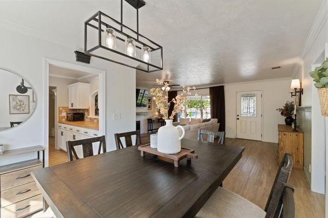 3144 E Sussex Way, Fresno, CA 93726