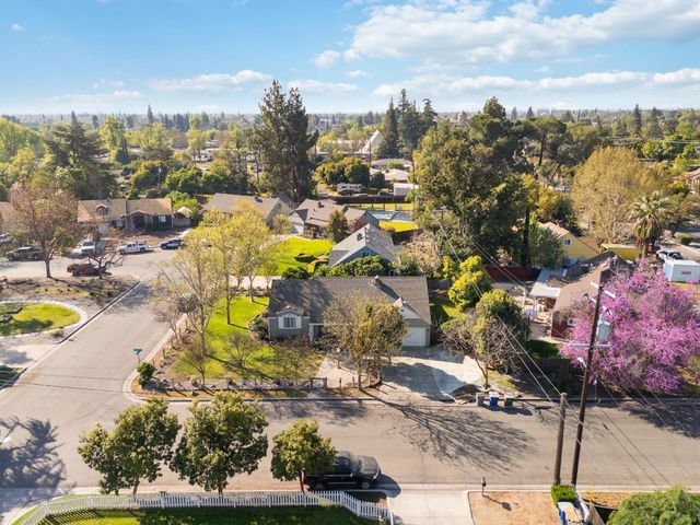 3144 E Sussex Way, Fresno, CA 93726