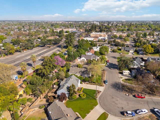 3144 E Sussex Way, Fresno, CA 93726