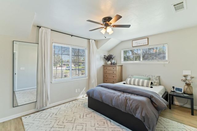 3144 E Sussex Way, Fresno, CA 93726