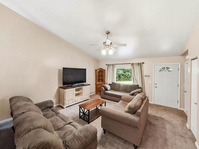 1445 ITTA DRIVE, North Pole, AK 99705