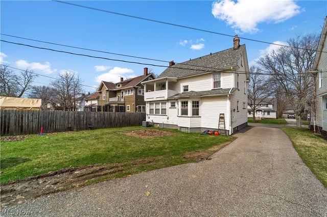 3180 Sycamore Road, Cleveland Heights, OH 44118