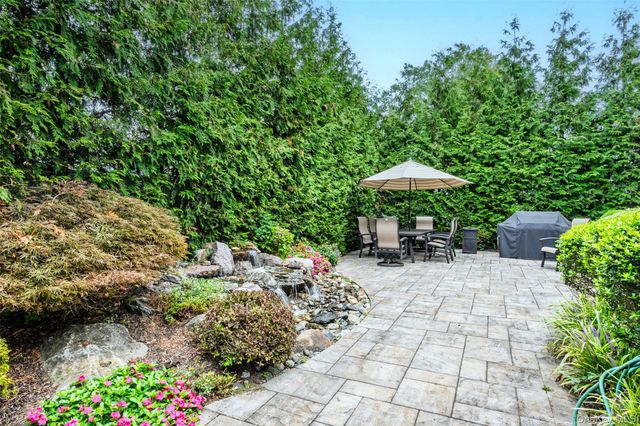 1875 Julian Lane, Merrick, NY 11566