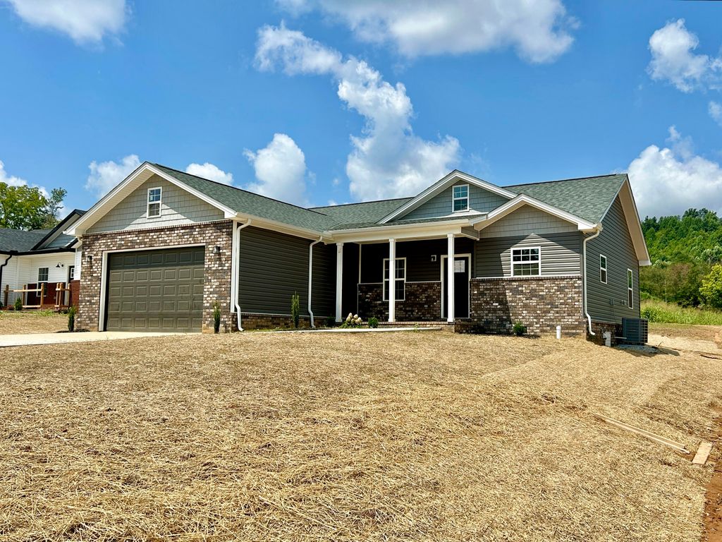 1324 E Mt Vernon Street, Somerset, KY 42501