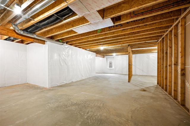 2560 Noellyn Drive, Berrien Springs, MI 49103