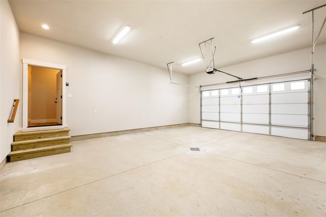 2560 Noellyn Drive, Berrien Springs, MI 49103