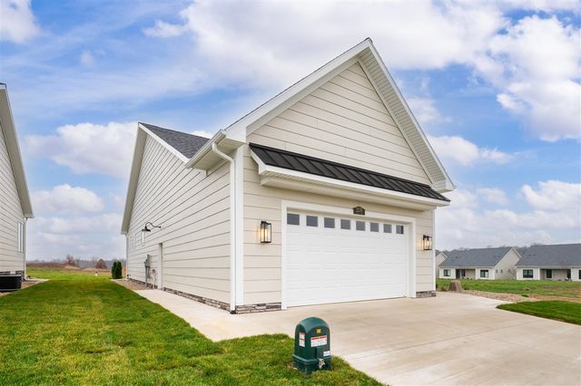 2560 Noellyn Drive, Berrien Springs, MI 49103