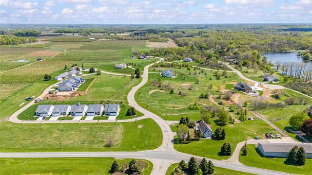 2560 Noellyn Drive, Berrien Springs, MI 49103