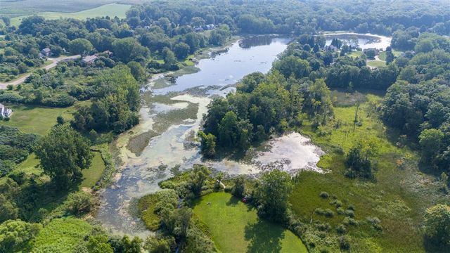 2560 Noellyn Drive, Berrien Springs, MI 49103