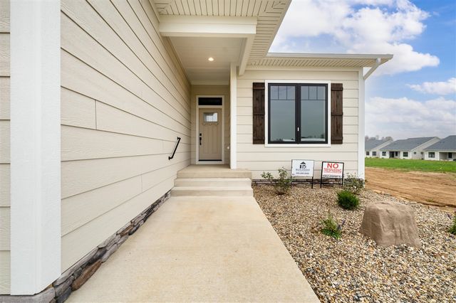 2560 Noellyn Drive, Berrien Springs, MI 49103
