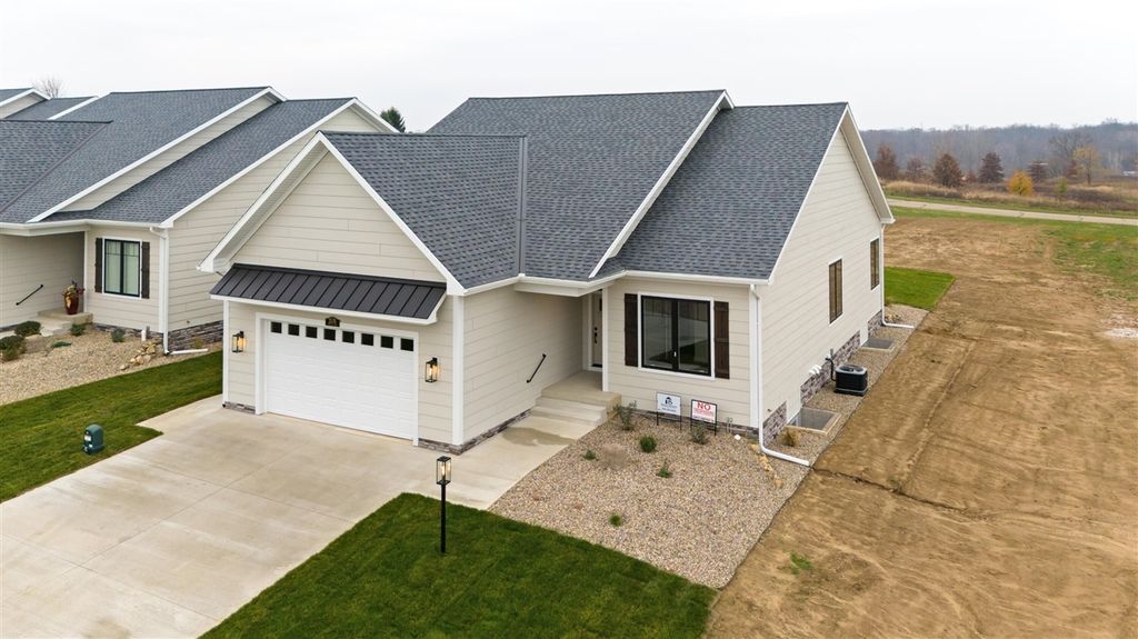 2560 Noellyn Drive, Berrien Springs, MI 49103