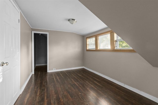 2645 Longstreet Avenue, Wyoming, MI 49509