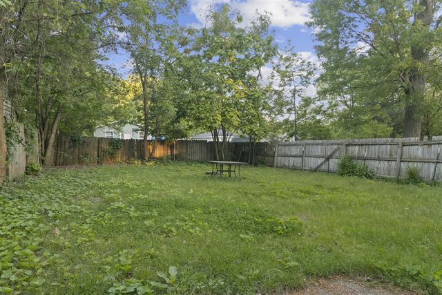 2645 Longstreet Avenue, Wyoming, MI 49509