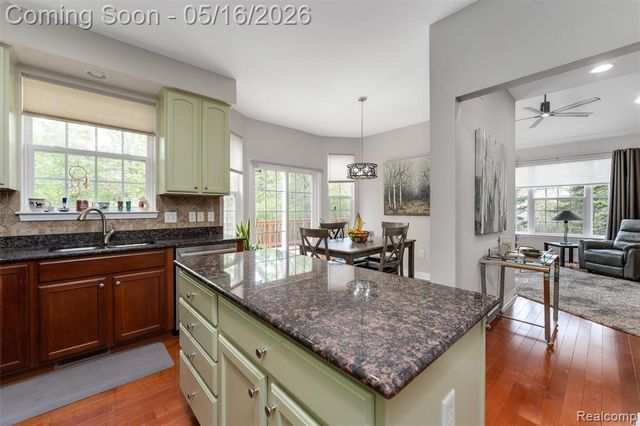 29451 Weston Drive 120, Novi, MI 48377