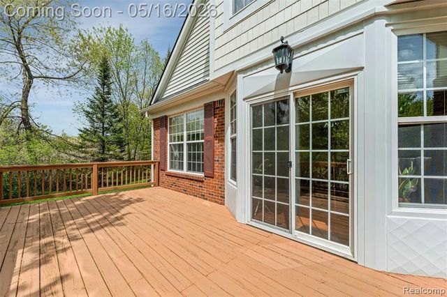 29451 Weston Drive 120, Novi, MI 48377
