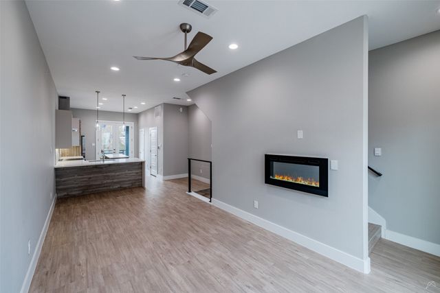 111 Merritt Street 101, Fort Worth, TX 76114