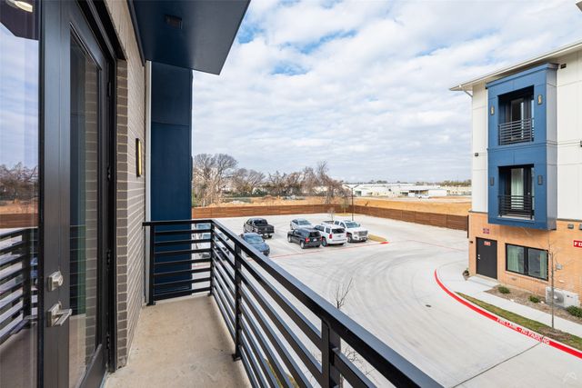 111 Merritt Street 101, Fort Worth, TX 76114