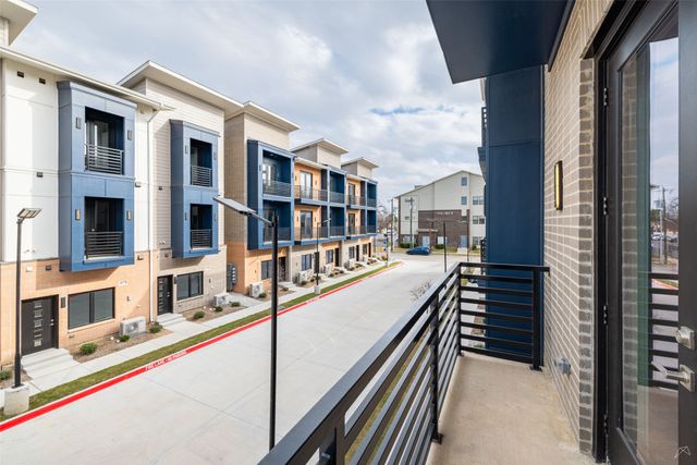 111 Merritt Street 101, Fort Worth, TX 76114