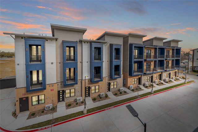 111 Merritt Street 101, Fort Worth, TX 76114