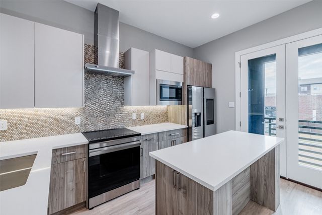 111 Merritt Street 101, Fort Worth, TX 76114