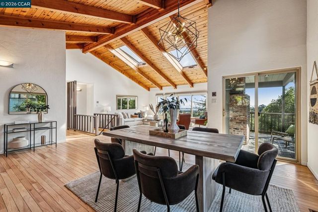 3203 Monterey Blvd, Oakland, CA 94602