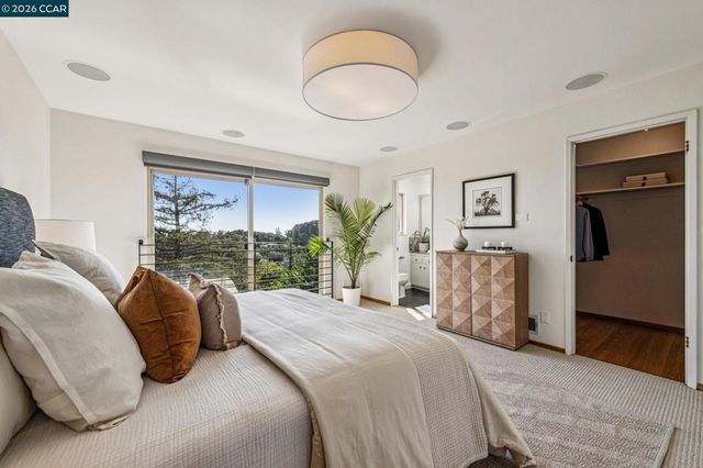 3203 Monterey Blvd, Oakland, CA 94602