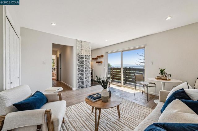 3203 Monterey Blvd, Oakland, CA 94602
