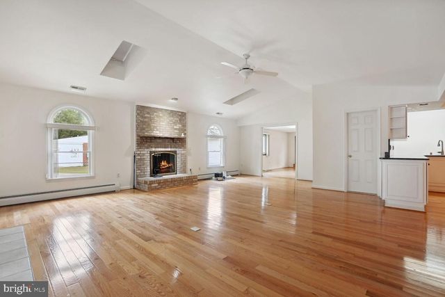 78 BURNS CROSSING RD, Severn, MD 21144