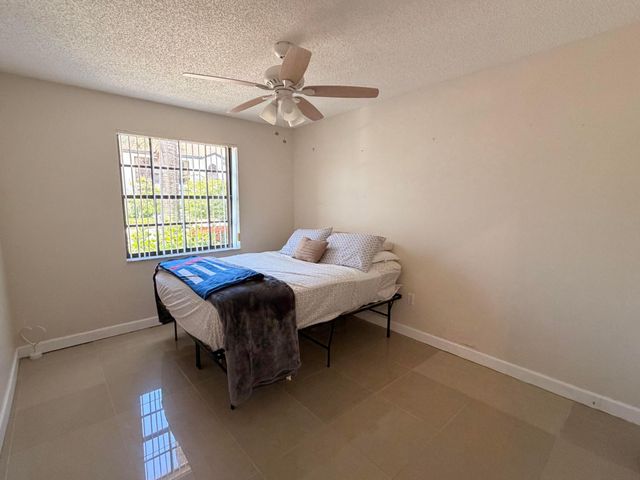 5136 FLORIA Drive G, Boynton Beach, FL 33437