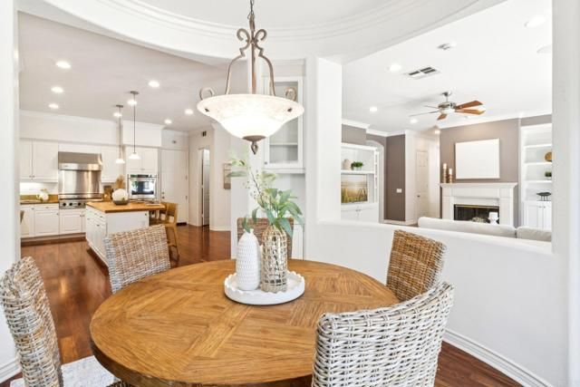 5492 Coach Ln, San Diego, CA 92130