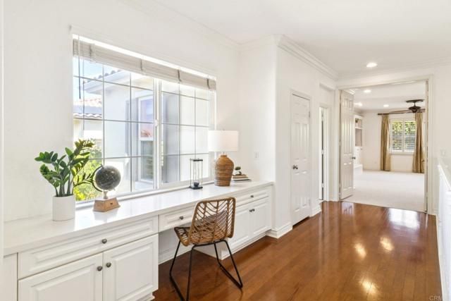 5492 Coach Ln, San Diego, CA 92130