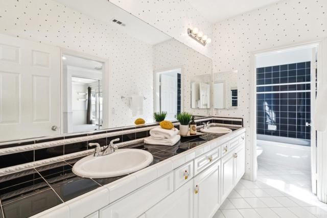 5492 Coach Ln, San Diego, CA 92130