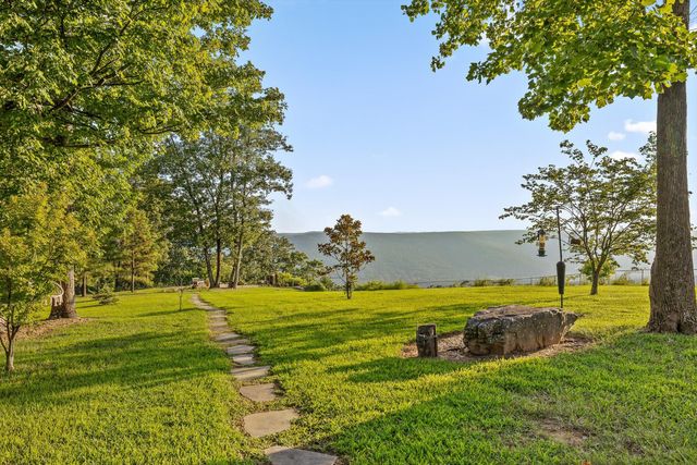 190 Gray Fox Court, Jasper, TN 37347