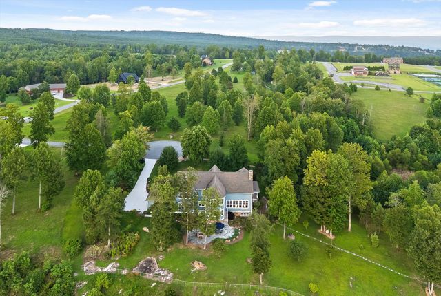 190 Gray Fox Court, Jasper, TN 37347