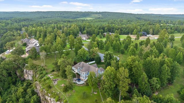 190 Gray Fox Court, Jasper, TN 37347