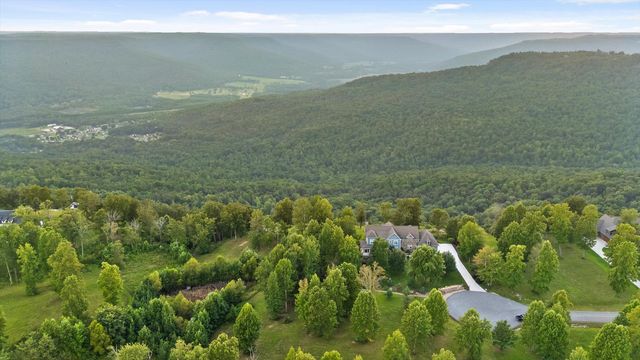 190 Gray Fox Court, Jasper, TN 37347