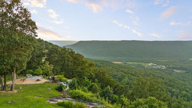190 Gray Fox Court, Jasper, TN 37347