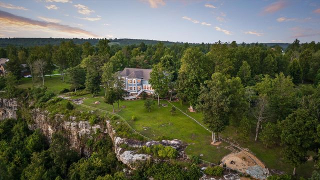 190 Gray Fox Court, Jasper, TN 37347