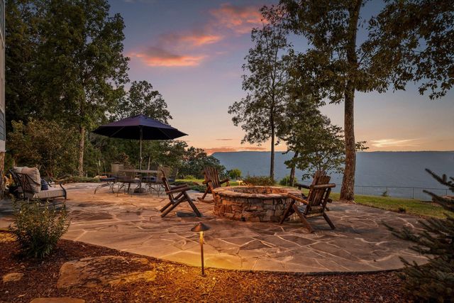 190 Gray Fox Court, Jasper, TN 37347
